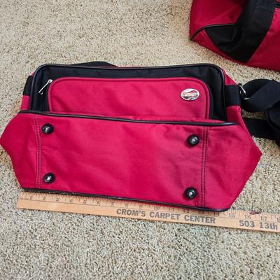 Red Travel Luggage Set – 7 Pieces + Throw Blanket