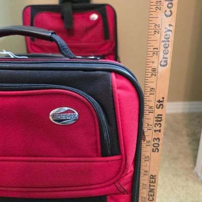 Red Travel Luggage Set – 7 Pieces + Throw Blanket