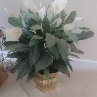 Artificial House Plant Medium Size in Metal Brass Finish Planter White Flowers