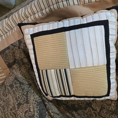 White Wooden Twin Bed with Bedding