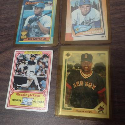 Topps 1989 Ken Griffey, Jr. #336 Baseball Card, Drakes's 1981 Reggie Jackson 'Big Hitter, Donruss 1990 Maurice Vaughn and Other