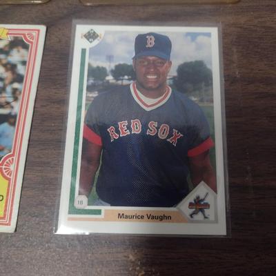 Topps 1989 Ken Griffey, Jr. #336 Baseball Card, Drakes's 1981 Reggie Jackson 'Big Hitter, Donruss 1990 Maurice Vaughn and Other