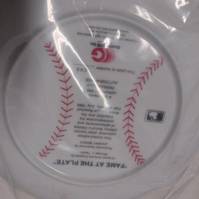 Gartlan Johnny Bench Commemorative Collector's Plate Hall of Fame #233 with Box