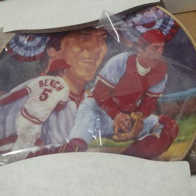 Gartlan Johnny Bench Commemorative Collector's Plate Hall of Fame #233 with Box