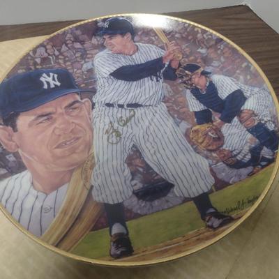 Gartlan Yogi Berra Commemorative Collector's Plate #1328 with Box