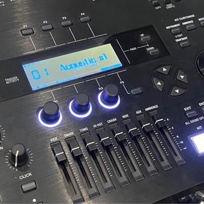 Roland VAD706 Electronic Drumset