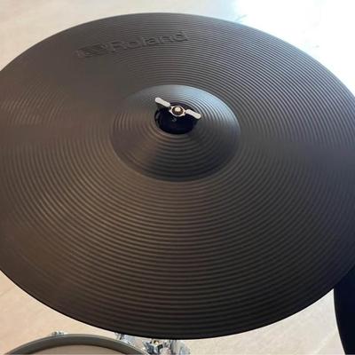 Roland VAD706 Electronic Drumset