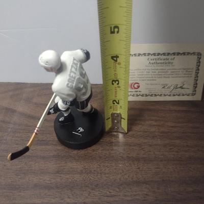 Gartlan Wayne Gretzky Small No. 482 Hockey Figurine with Box and COA