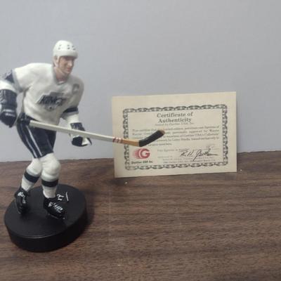 Gartlan Wayne Gretzky Small No. 482 Hockey Figurine with Box and COA