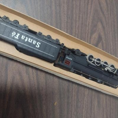 Vintage Tyco Santa Fe Steam Engine with Tender 'Mikado' in Original Box HO Scale