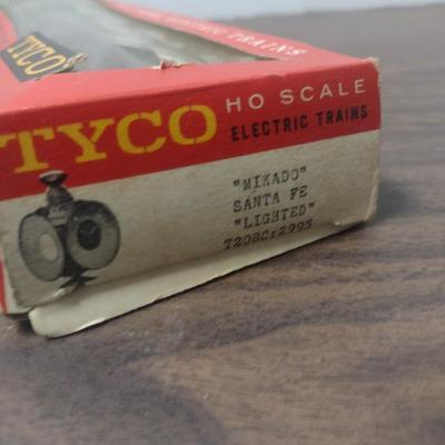 Vintage Tyco Santa Fe Steam Engine with Tender 'Mikado' in Original Box HO Scale
