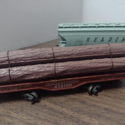 Set of Seven Tyco HO Scale Rail Cars and Caboose No Boxes