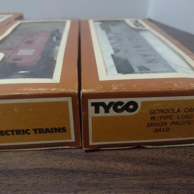 Set of Three Tyco HO Scale Rail Cars Includes Santa Fe 7240 Caboose, El Capitan Box Car and Virginian Hopper