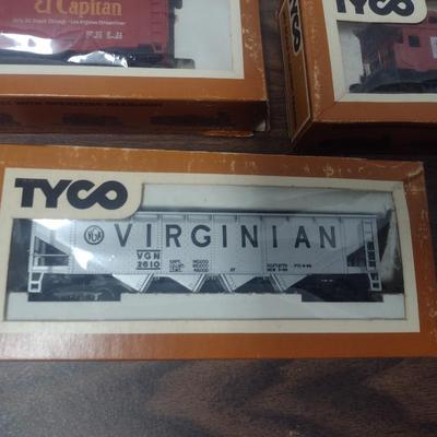 Set of Three Tyco HO Scale Rail Cars Includes Santa Fe 7240 Caboose, El Capitan Box Car and Virginian Hopper