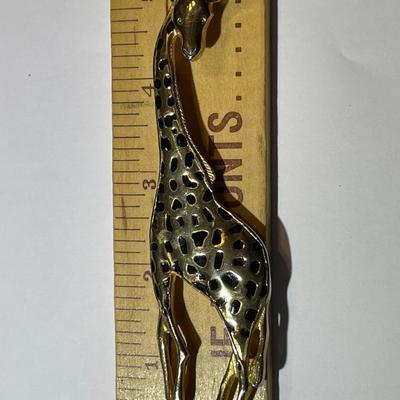Large Vintage Enamel 5" Figural Giraffe Pin/Brooch in Good Preowned Condition.