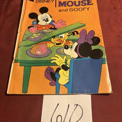 Micky Mouse and Goofy Comic Book