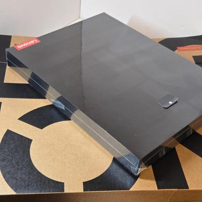 Sealed Lenovo Legion 7 16IRX9 -i9 14900HX 32GB/1TB RTX 4070 8GB 16" WQXGA