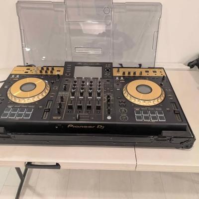 Pioneer DJ XDJ-XZ Digital DJ System