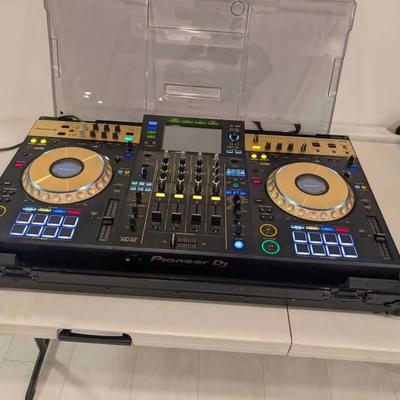 Pioneer DJ XDJ-XZ Digital DJ System