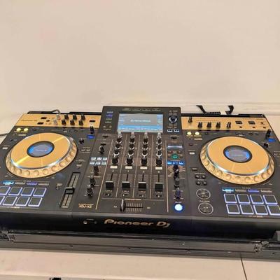 Pioneer DJ XDJ-XZ Digital DJ System
