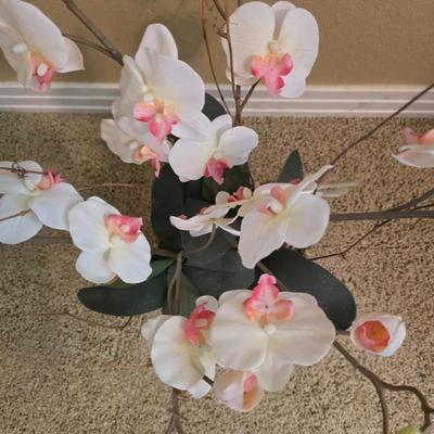 Frida Kahlo-Style Floral Print & Faux Orchid Arrangement
