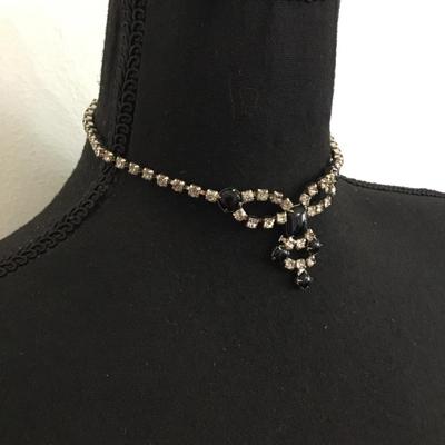 Beautiful, vintage, rhinestone choker