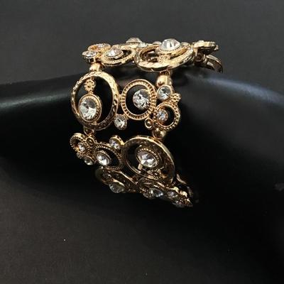 Beautiful Rhinestone stretch bracelet