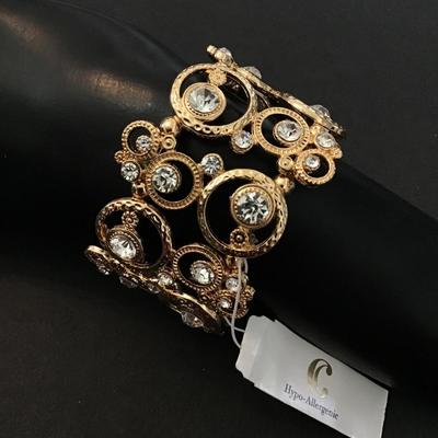 Beautiful Rhinestone stretch bracelet