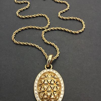 Beautiful vintage, gold, toned pendant, and necklace