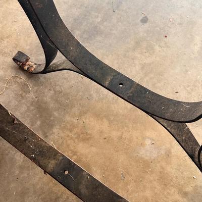 Ornate Iron Table Legs (G-RG)