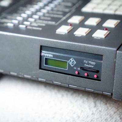 Linn 9000 Integrated Digital Drum Machine (Forat)