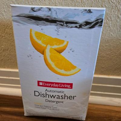 Large Lot of Household Cleaners & Air Fresheners – Mixed Brands