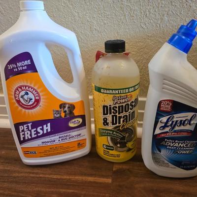 Large Lot of Household Cleaners & Air Fresheners – Mixed Brands