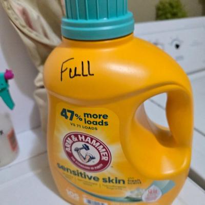 Laundry Supply Lot – Detergents, Lint Rollers & More