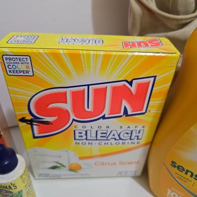 Laundry Supply Lot – Detergents, Lint Rollers & More