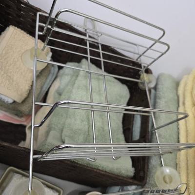 Complete Bathroom Essentials Lot – Vintage & Modern Mix