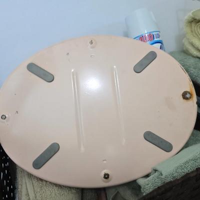 Complete Bathroom Essentials Lot – Vintage & Modern Mix