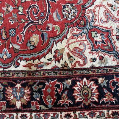 Stunning Area Rug 4’ x 6’ (LR-BM)