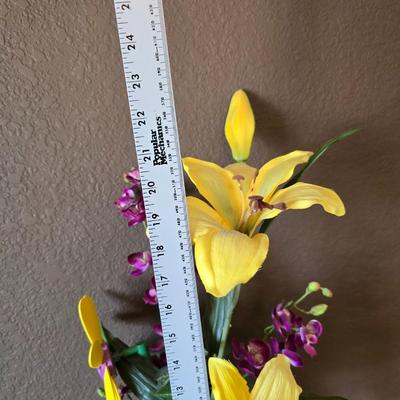 Bright Spring Décor Lot – Pitcher Vase with Florals & Ceramic Bird