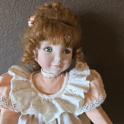 Ashton-Drake “Peaches and Cream” Porcelain Doll – Dianna Effner – COA Included