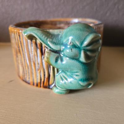Ceramic Decor Lot – Mid-Century Cat, Baby Yoda Planter & Ombre Vase