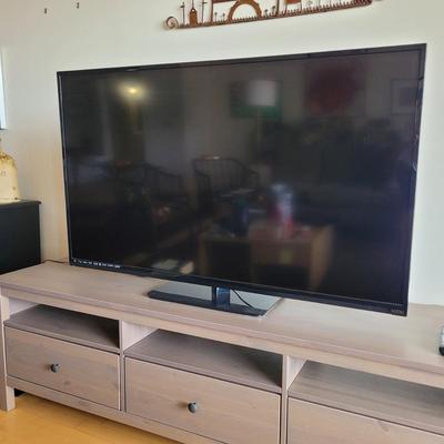 Vizio 55" 1080p LED TV (D-EL)
