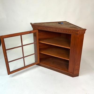 Sale Photo Thumbnail #73: Measurements:
37" width, 21.75" depth, 31.5" height
Comes with two shelves, plastic window face not glass.