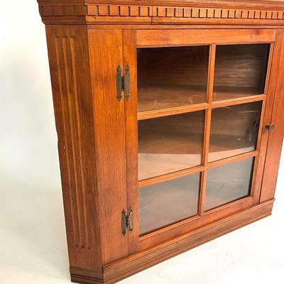 Sale Photo Thumbnail #76: Measurements:
37" width, 21.75" depth, 31.5" height
Comes with two shelves, plastic window face not glass.