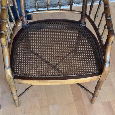 Two Hekman Furniture Mid Century Style Faux Bamboo Chairs (D-DZ)