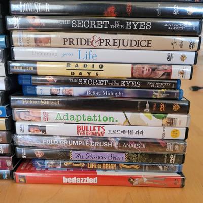 Samsung Blue Ray Player and DVDs (D-EL)