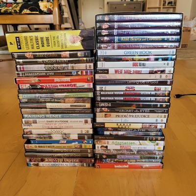 Samsung Blue Ray Player and DVDs (D-EL)