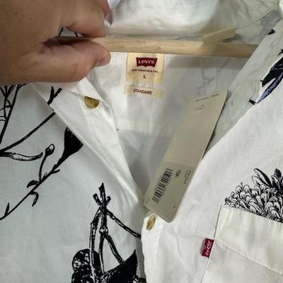 Levi's Large Standard Fit Floral Button Down Shirt