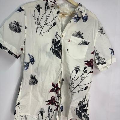Levi's Large Standard Fit Floral Button Down Shirt