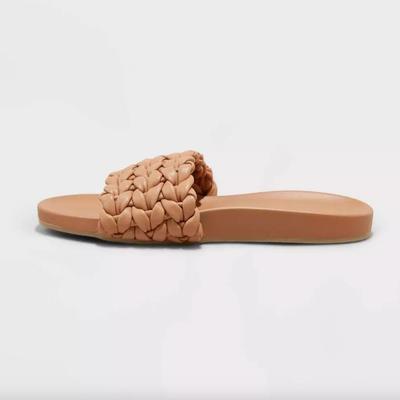 New With Tags Universal Thread Target Renae Slide Sandals in Tan